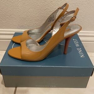 Nine West Jonni Patent Leather Slingback Peep Toe Heels Size 6.5M